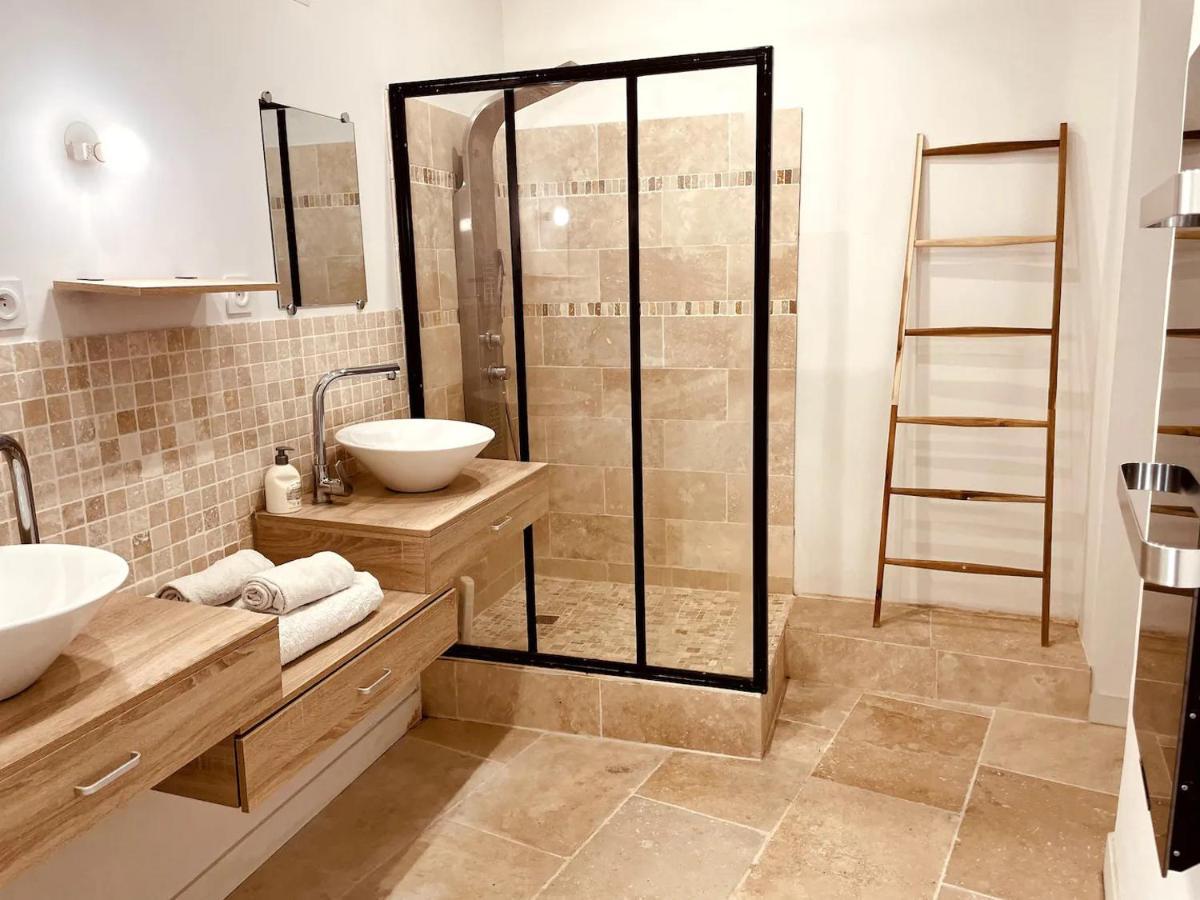Nemausa Apartis Нім Екстер'єр фото
