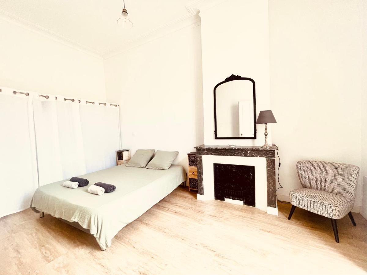 Nemausa Apartis Нім Екстер'єр фото