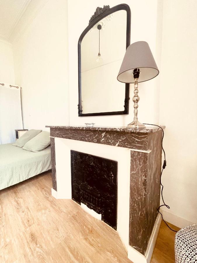 Nemausa Apartis Нім Екстер'єр фото